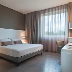 8piuhotel Lecce